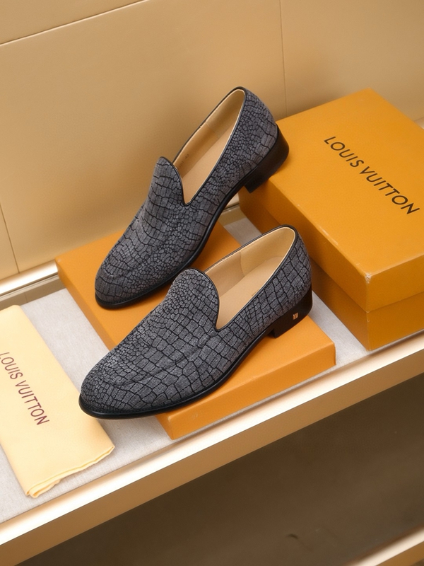 ルイヴィトン靴背面デザイン